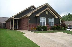 Home for Sale in Tupelo, Mississippi $109,500