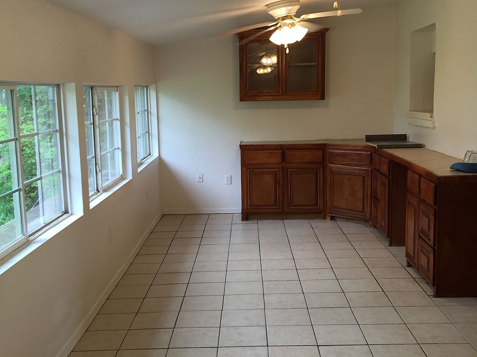 1st image of 629 Chambers Creek Dr