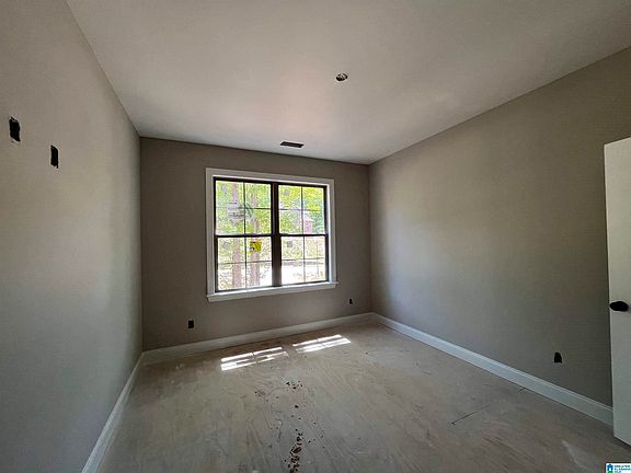 3rd image of 2045 Grey Oaks Ct