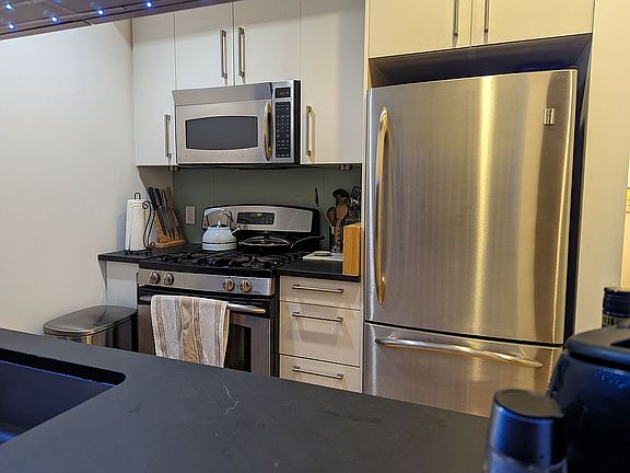 5th image of 4 Beacon Way APT 504X