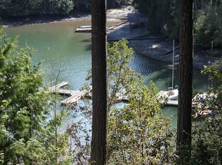 71 Wolf Rd, Quilcene, WA 98376