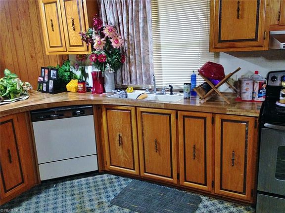 5th image of 36 Sycamore Dr #36