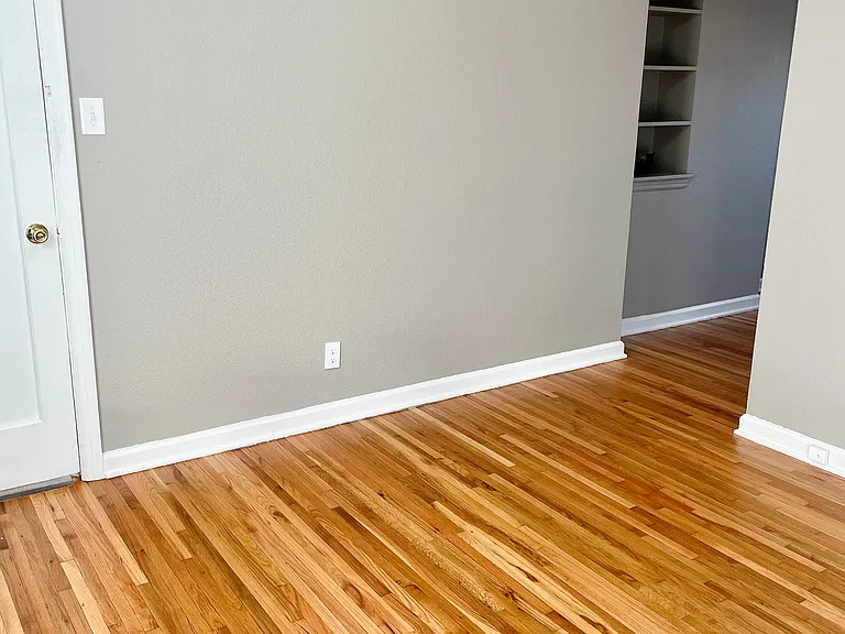 Meadowlark Apartments — Photo 25