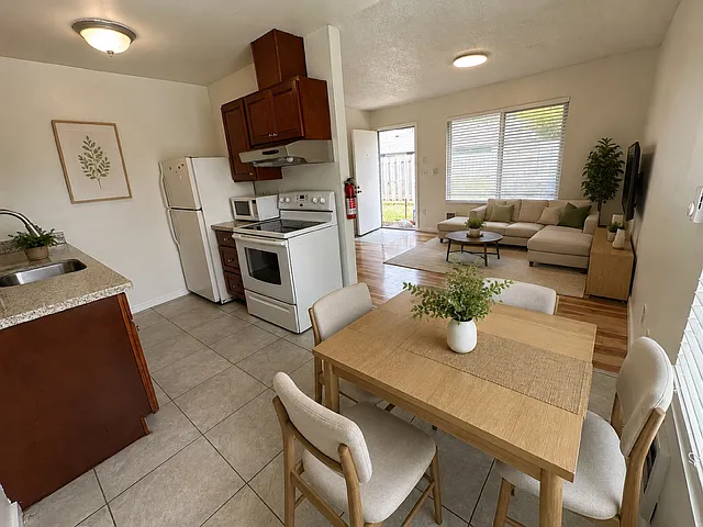 1 bed, 520 sqft, $1,600 — Photo 3