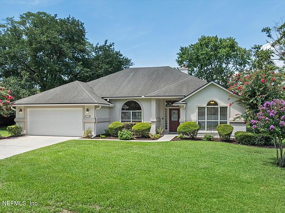 3rd image of 936 BLACKBERRY Lane