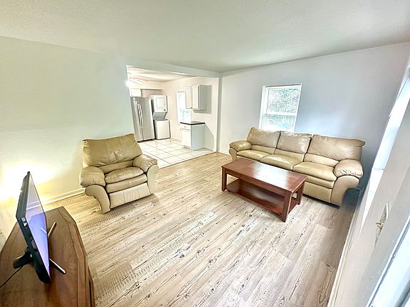 3rd image of 8205 Scenic Highway B #B