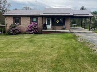 2166 Country Rd, Maysville, WV 26833