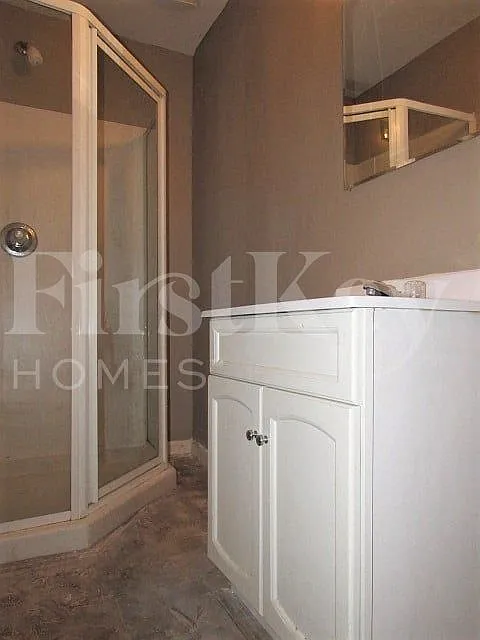4 bed, 2.0 bath, 1603 sqft, $2,075 — Photo 4