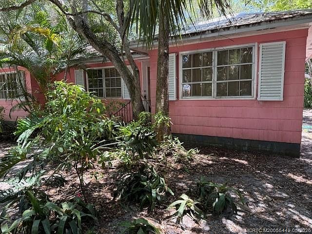 1st image of 713 SW Bryant Ave