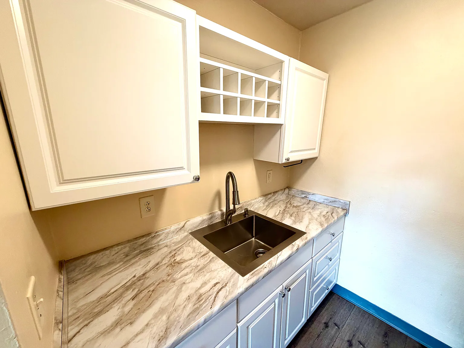 2 bed, $1,025 — Photo 4