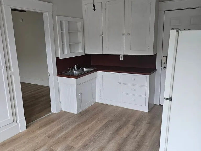 119 Main St — Photo 10