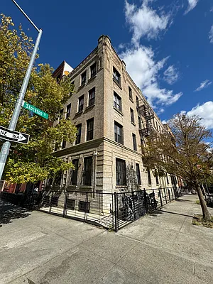 Rented by MADEHOME | media 9