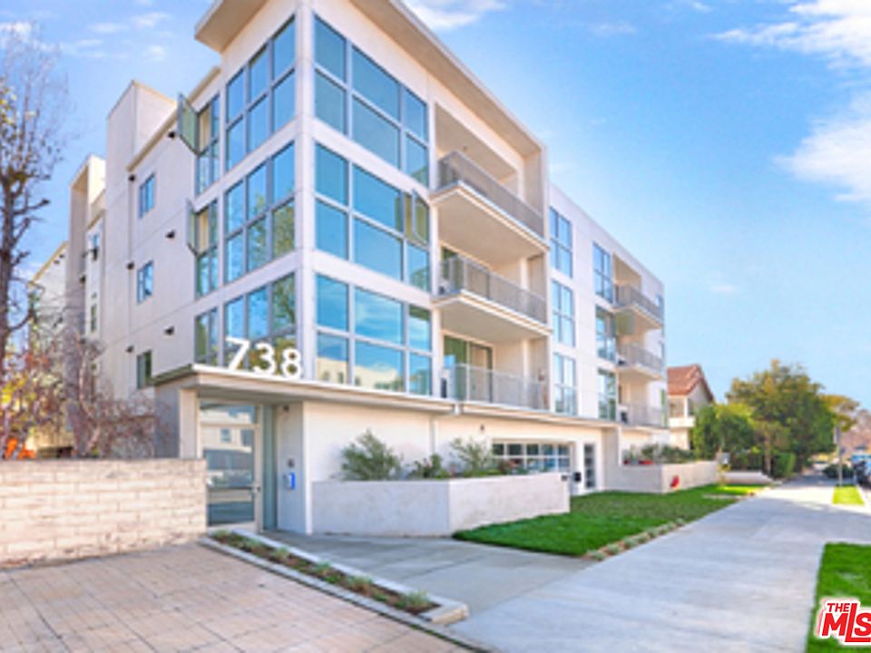 1st image of 738 S Ogden Dr #304