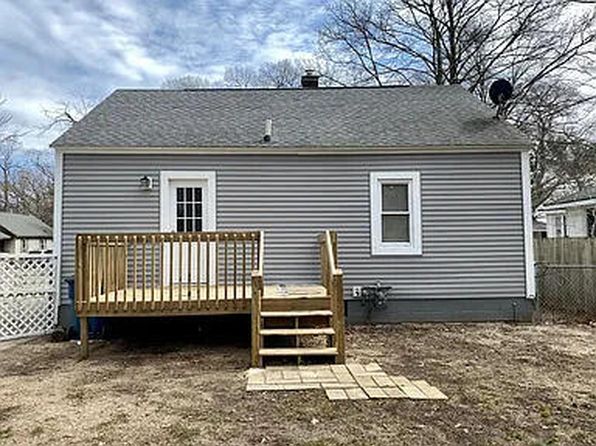 2913 Lemuel St, Muskegon Heights, MI 49444