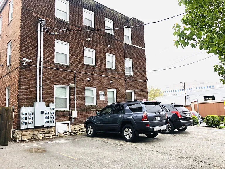 3401 Central St — Photo 25