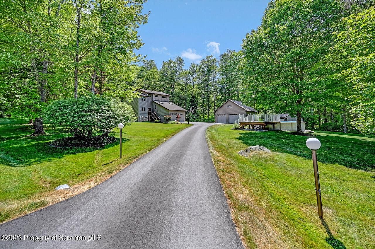 22 Hidden Brook Dr, Honesdale, PA 18431 Zillow