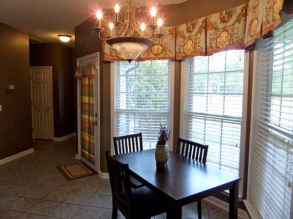 2nd image of 323 Palm Island Cir
