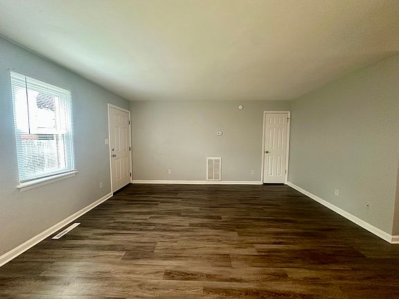 4th image of 517 21st St APT 102