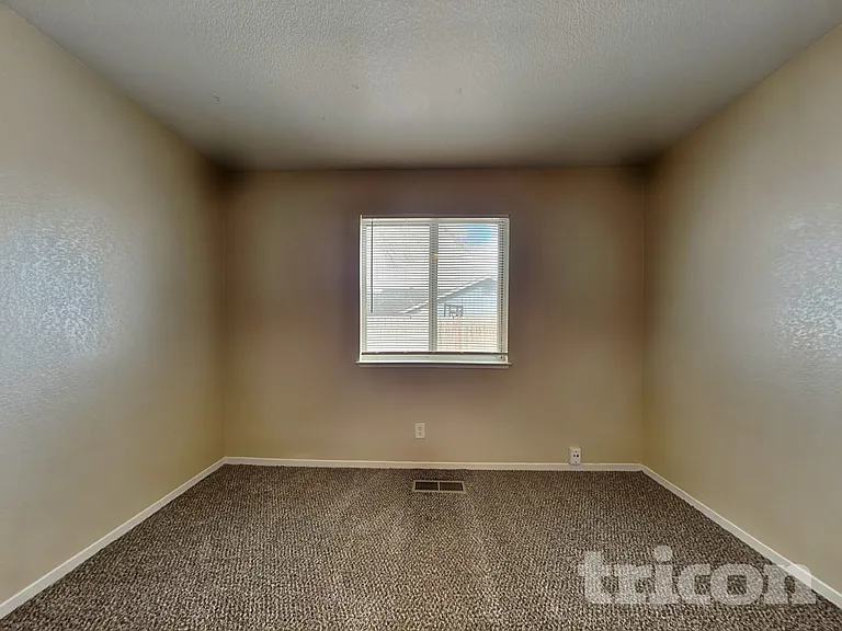 8640 Sopwith Blvd — Photo 11