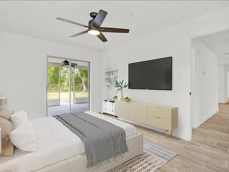 4684 Neptune Dr SE — Photo 5