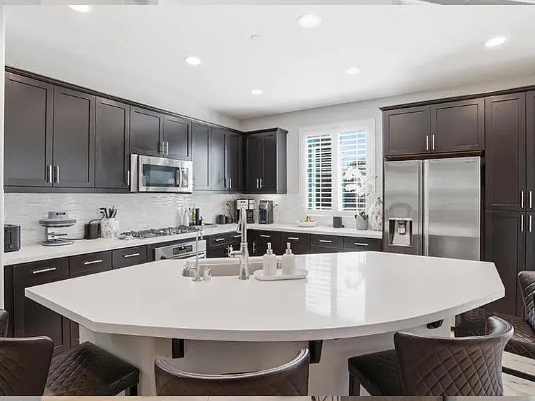 687 Sage Brook Ct — Photo 3