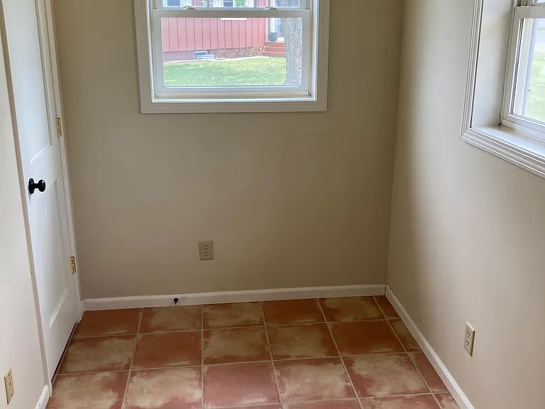 2514 Grand Ave — Photo 9