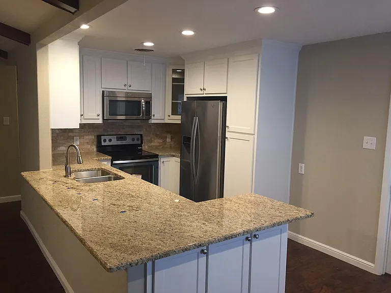 2329 Lotus Ave — Photo 3