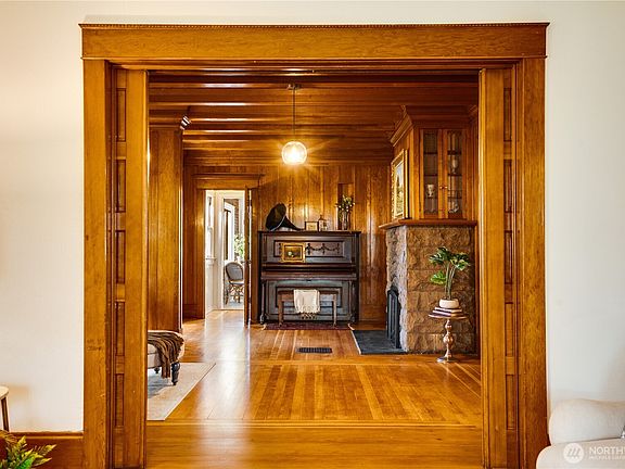 5th image of 514 S Sheridan Avenue
