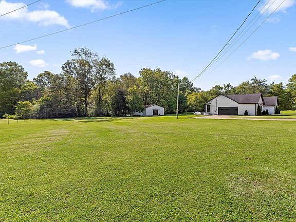 3rd image of 5642 Old Hunter Rd