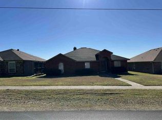 1318 Donlee Rd, Lancaster, TX 75134
