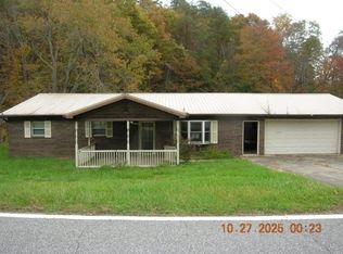 5178 Hughes Branch Rd, Huntington, WV 25701