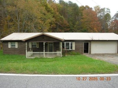 5178 Hughes Branch Rd, Huntington, WV, 25701