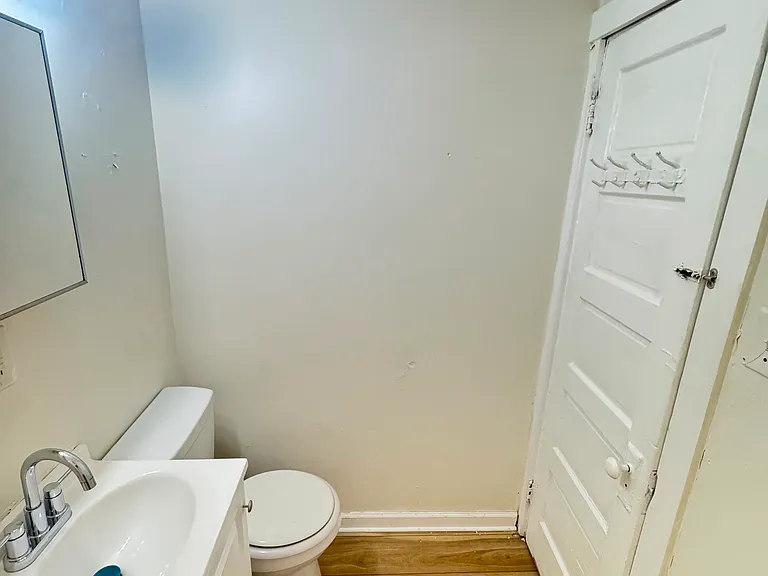 202 E Belden Ave #8 — Photo 13