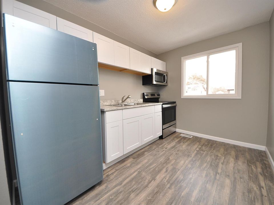 2 bedroom kitchen