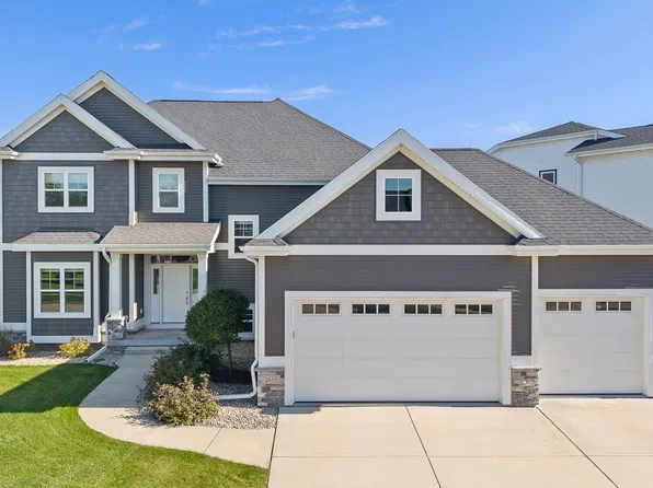 2618 Smoky Trl, Fitchburg, WI 53711