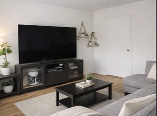 1266 Washington, Des Plaines, IL 60016