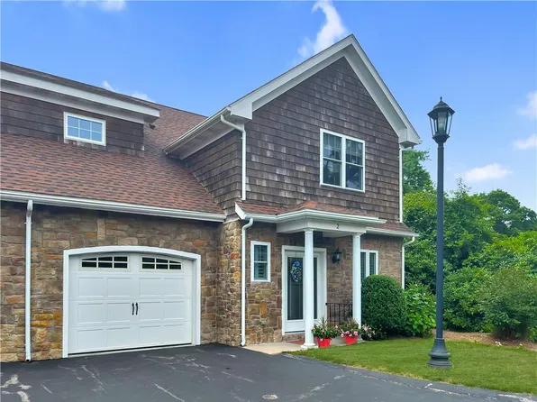 23 Franklin St Unit 2, Westerly, RI 02891