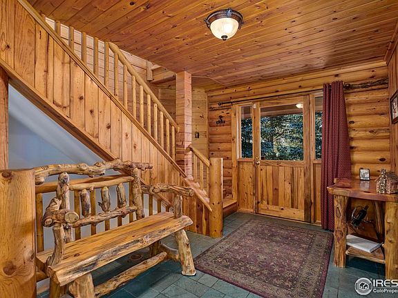 4th image of 323 Spruce Way