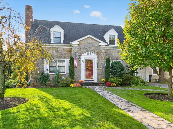 38 Mulberry Avenue, Garden City, NY 11530