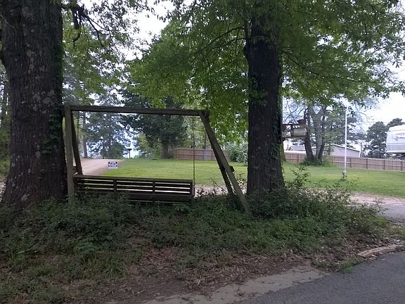 2nd image of 437 County Road 3360