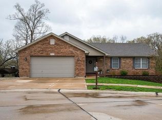 10419 Micah Ln, Hillsboro, MO 63050
