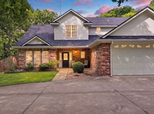 128 Southwinds Dr, Weatherford, TX 76087