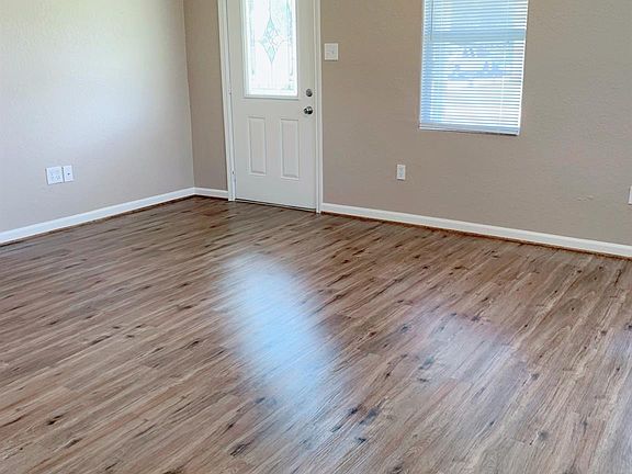 5th image of 1803 Avenue F