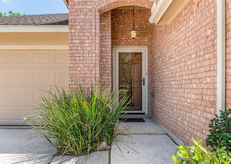 1st image of 15126 Summer Sunset Dr