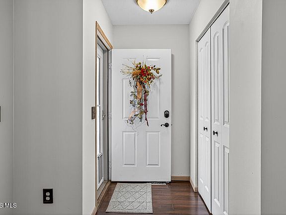 5th image of 1037 Turnbury Ln