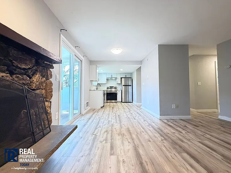 6451 S Stevens St Tacoma — Photo 6
