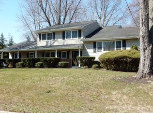 10 Gillridge Pkwy, Middletown, NJ 07748