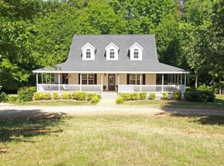 599 Craig Rd, Commerce, GA 30530