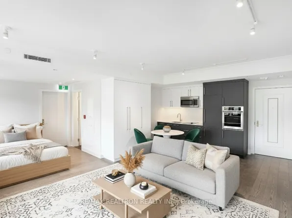 2 Clarendon Ave #304, Toronto, ON M4V 1H9