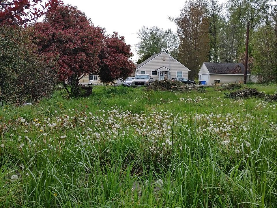 2nd image of 1307 Central Blvd